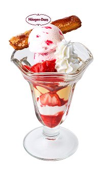 ICHIGO ミルフィーユパフェ with ハーゲンダッツ